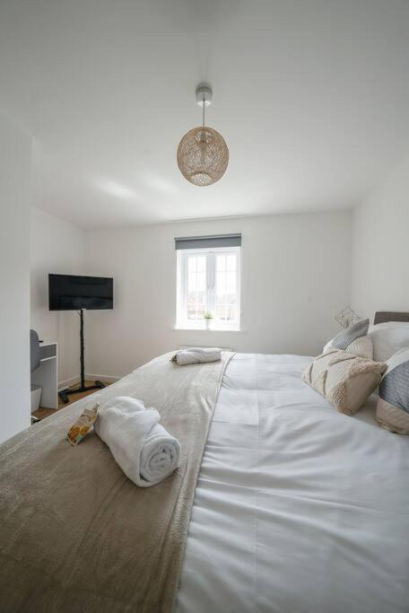 Stylish 2-Bed Home - For Company Contractor And Leisure Stays - Nec, Airport, Hs2, Contractors, Resort World Birmingam Exterior foto
