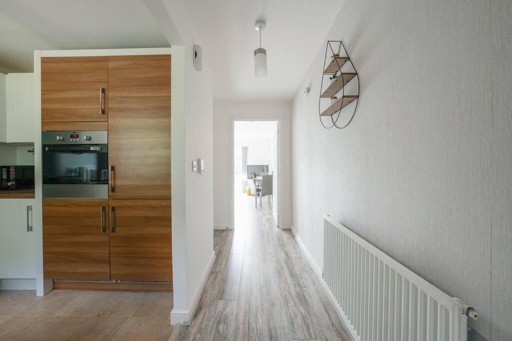 Stylish 2-Bed Home - For Company Contractor And Leisure Stays - Nec, Airport, Hs2, Contractors, Resort World Birmingam Exterior foto